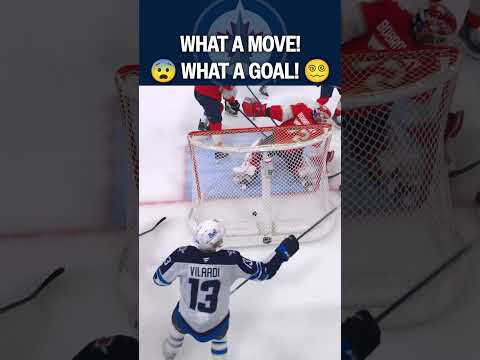 Took Bennett's ankles AND an apple! 🫨