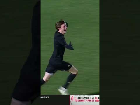 The Huskies finally get their Men's College Cup title 🥹🏆 #shorts