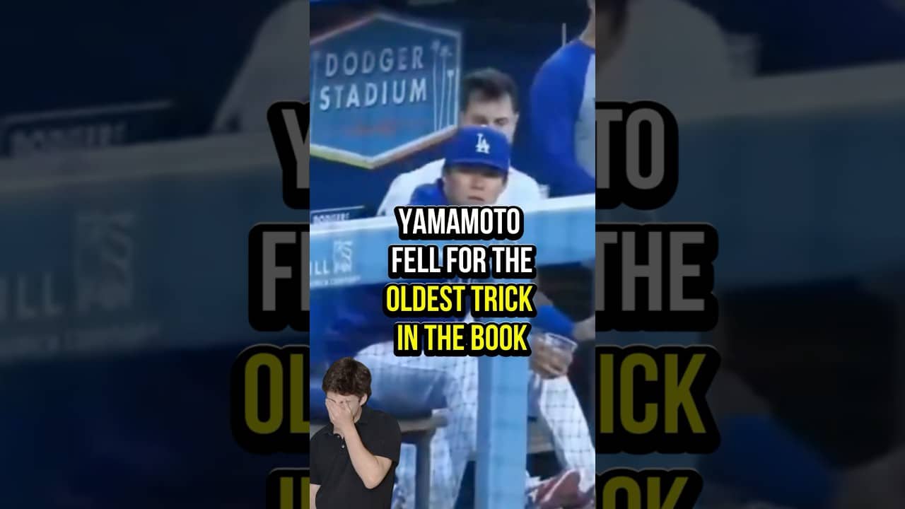 Yoshinobu Yamamoto fell for the old Shoulder tap trick 🤣 #mlb