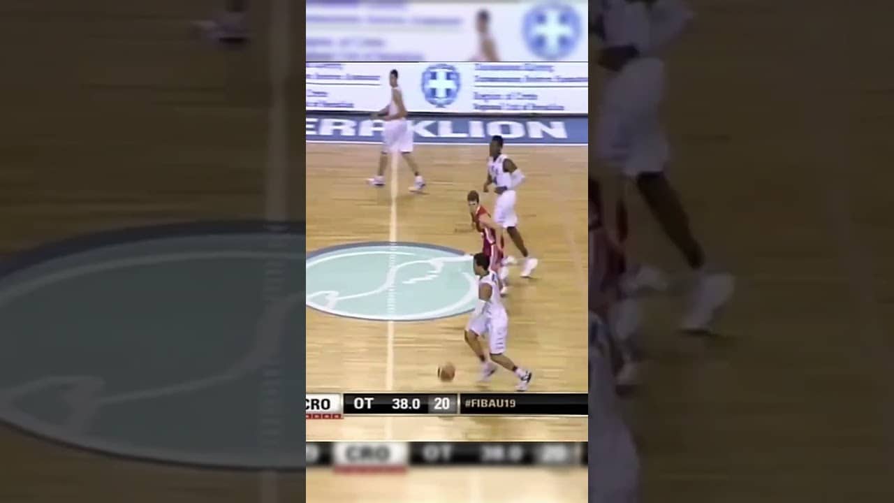 When the lights were brightest, Jalen Brunson delivered 🌟 #FIBAU19