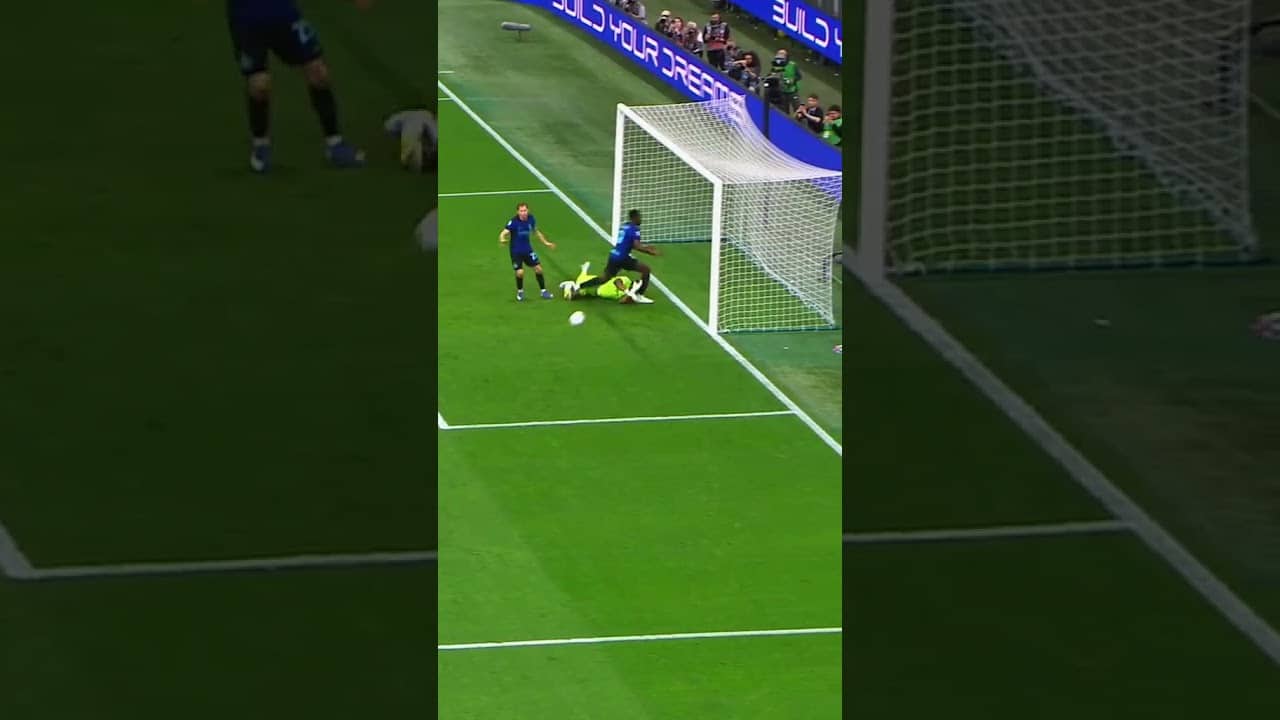 Brilliant Save, Zion Suzuki!  #serieaenilive