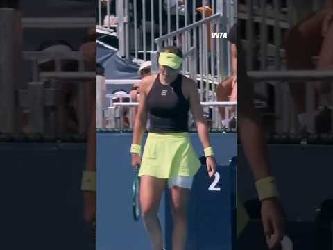 Paula Badosa showing how to execute a passing shot 👌 #MiamiOpen