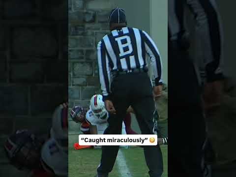 This catch is mind-blowing 🤯 #miamihurricanesfootball  #accfootball #football #collegefootball #cfb