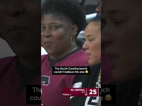 Dawn Staley wasn't having that 😅