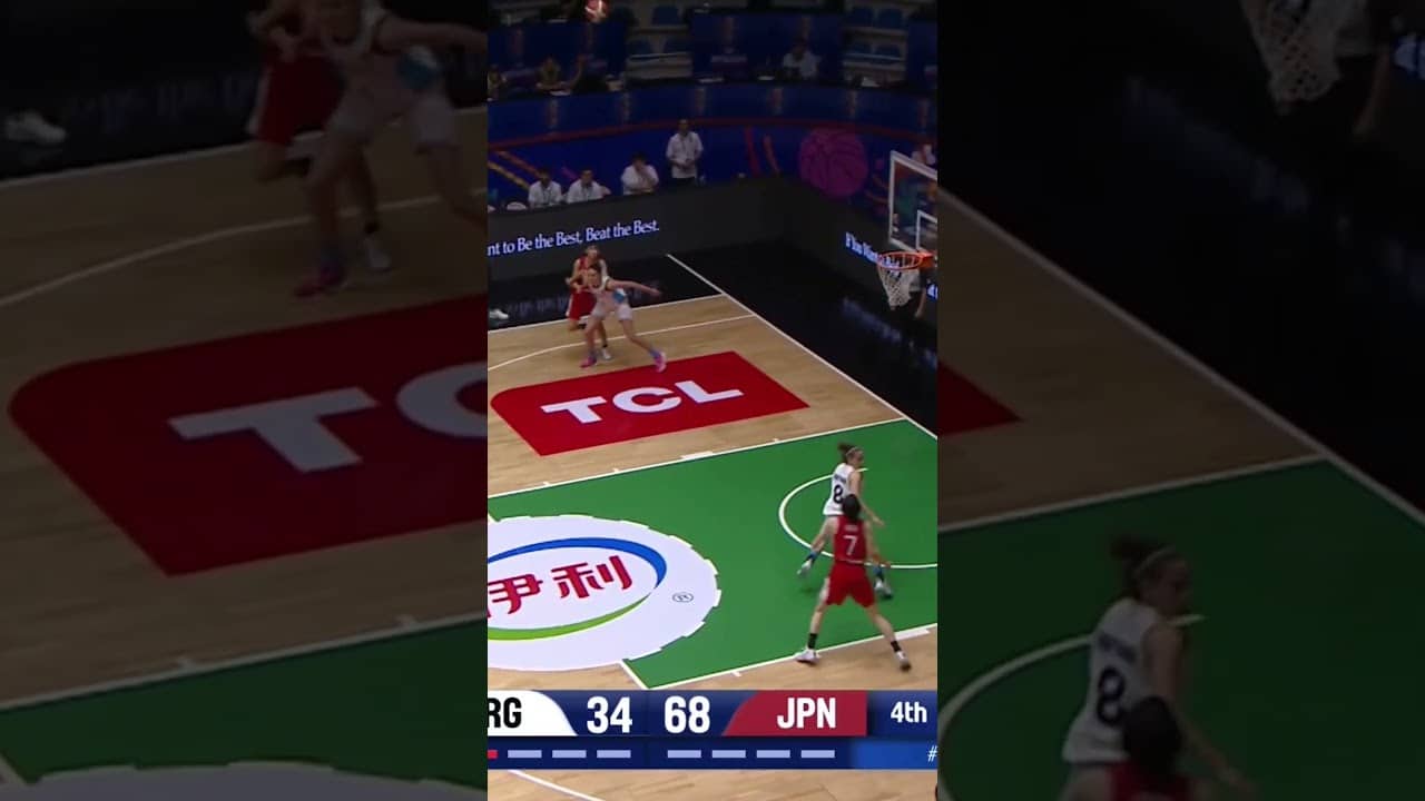 If basketball isn’t art, then how do you explain this? 🎨🏀 #FIBAU17
