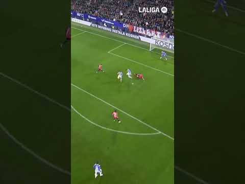 La ocasión de Rubén García en el #OsasunaAlavés