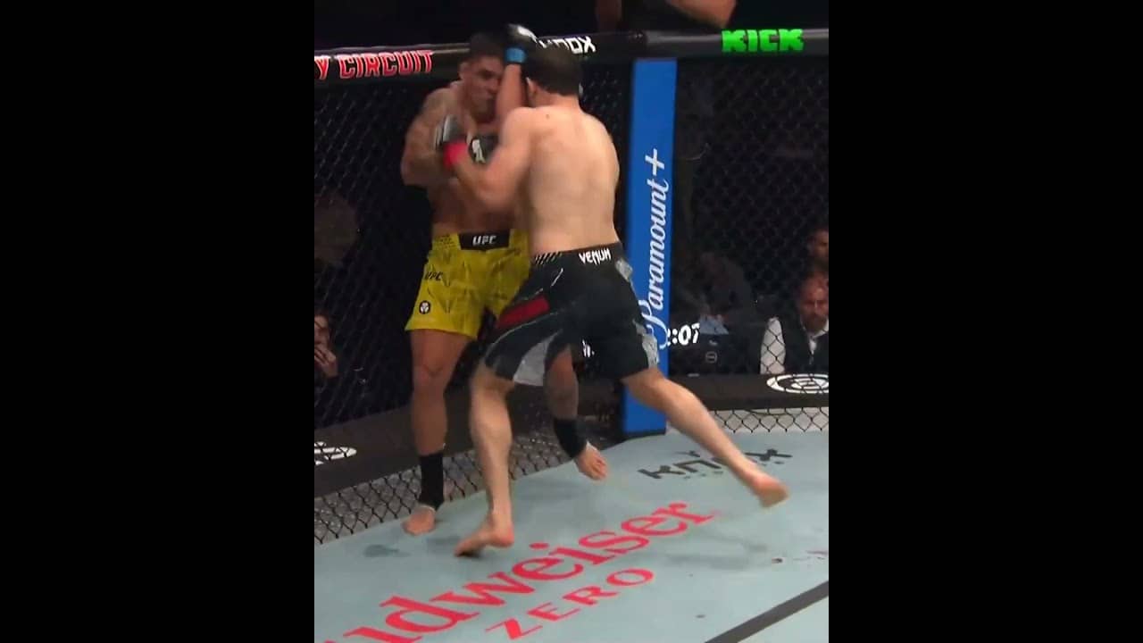 Big knees for Ikram #ufcbaku