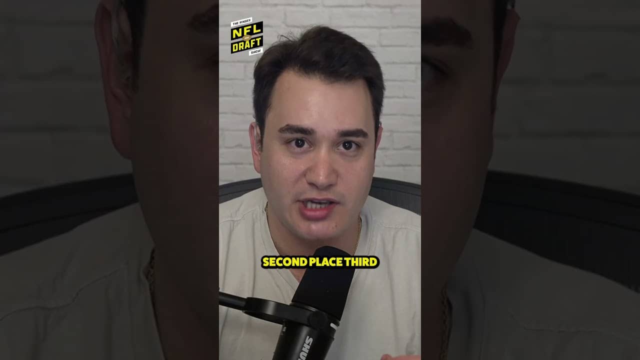 I don’t think @dannyheifetz is a fan of the Dexter Lawrence trade #shorts #nfl #nfldraft #giants