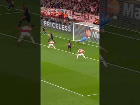 ARSENAL MOVE ENDS WITH IMPOSSIBLE SAVE!