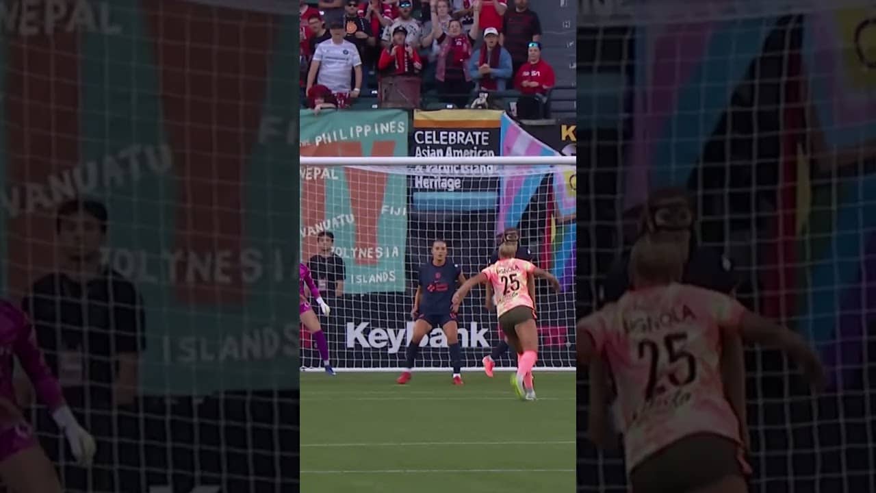M.A. Vignola with a goal of the season contender 🤯