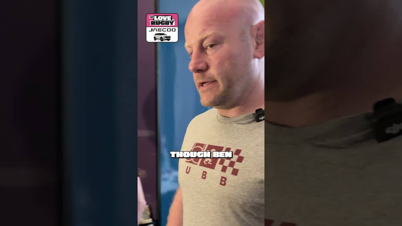 “On football podcasts the producers actually put out their breakfast” 🤣