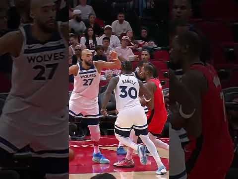 KD with the feed ➡️ Alpi for the and-one 😮‍💨 #rockets