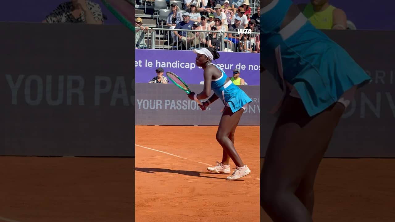 All GRIT 👊Vicky Mboko digs deep to take the second set against Navarro in Strasbourg! #IS26