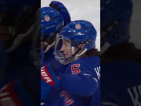 An amazing move from USA women's ice hockey team! 🇺🇸