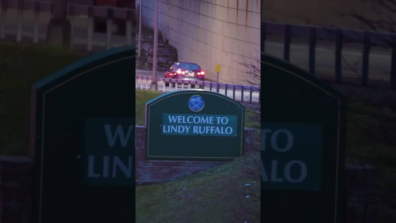 Buffalo is a HOCKEY TOWN ⚔️ #nhl #sports #buffalo