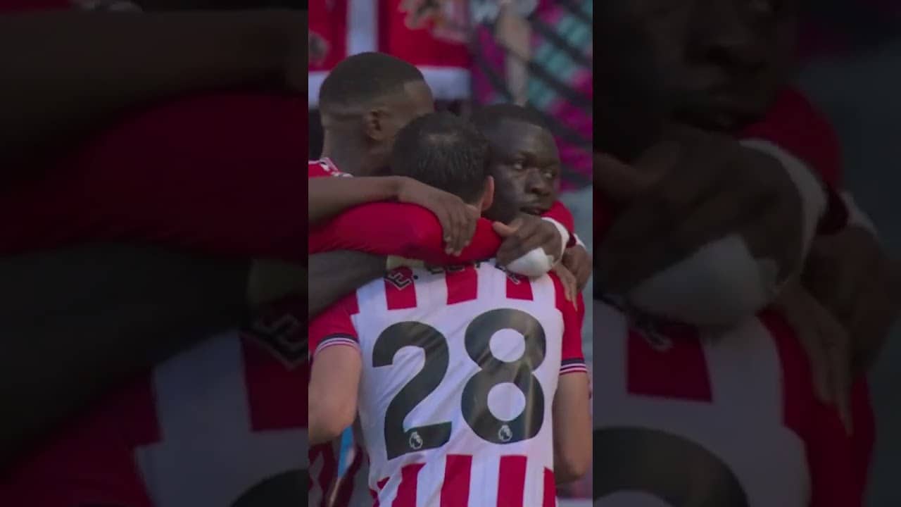 Scenes in front of the Roker End 😍🫨