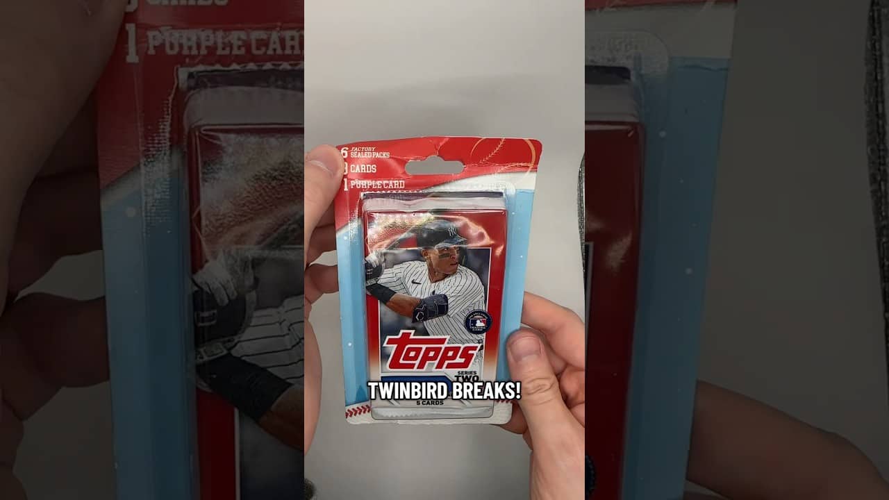 Anything good in these Meijer stocking stuffer packs? #twinbirdbreaks #topps #meijer #baseballcards
