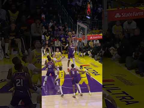 Had to come back to this INSANE Ryan Dunn putback 🤯 #shorts | Phoenix Suns