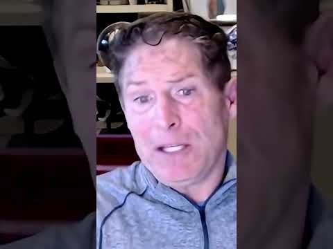 Steve Young sees Drake Maye being in conversations with Patrick Mahomes and... 🫨