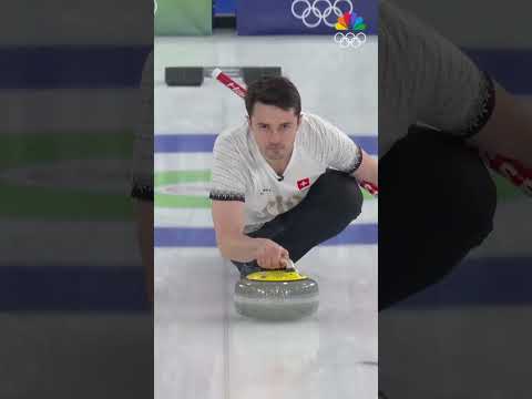 Team Switzerland finish the #Curling men round robin 9-5 undefeated, eliminating Italy.🥌