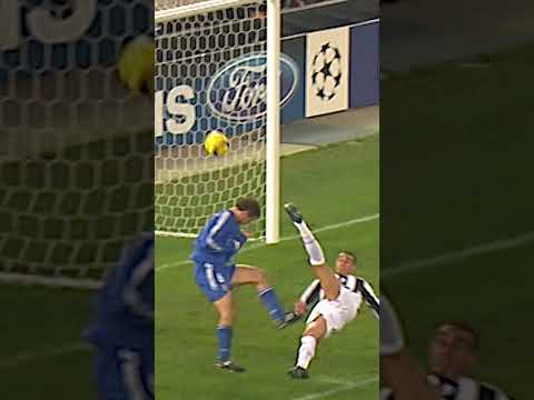 Clinical turn 🔄 |  #realjuve #championsleague #trezeguet