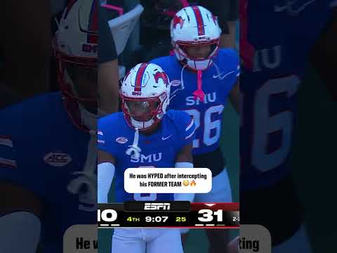 Marcellus Barnes Jr. picks off his former team, Syracuse 😤