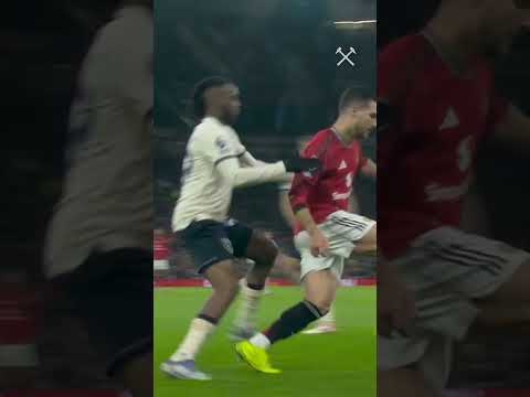 Aaron Wan-Bissaka back at Old Trafford 🧊  #shorts  #football  #westham  #premierleague