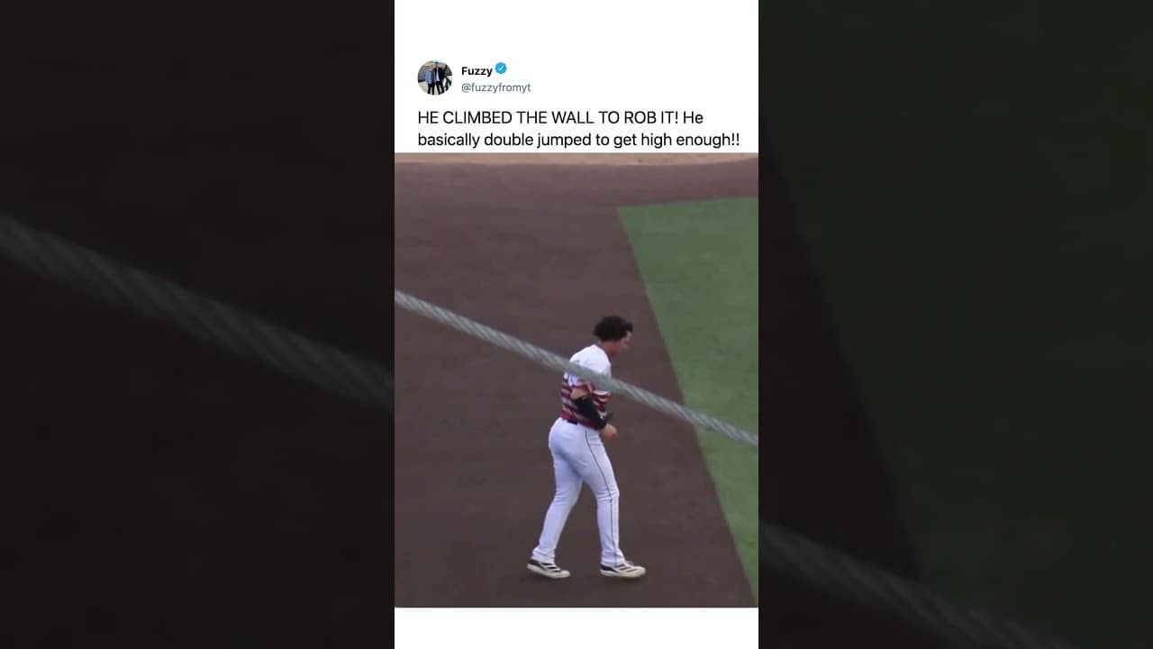 one of the greatest catches EVER 🤯