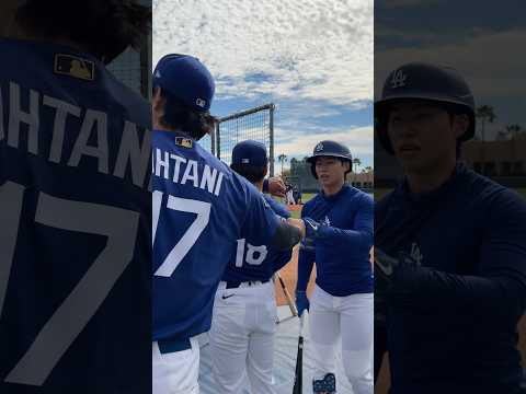 Hyeseong with a “lucky” hit off of Roki. 😂 #dodgers #sports #losangeles #funny