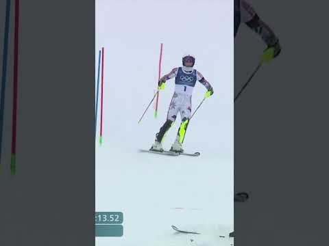 Gold medal drama in men's slalom 😯