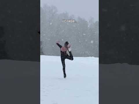 A real-life snow globe moment. ✨❄️  📹: (TT) teana.ktn #Olympics #MilanoCortina2026 #FigureSkating