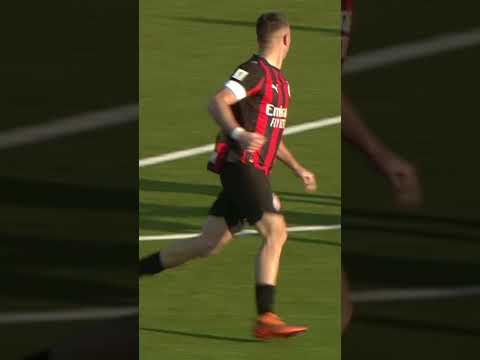 What a strike! Scotti rockets in the equaliser ⚡ | #Shorts