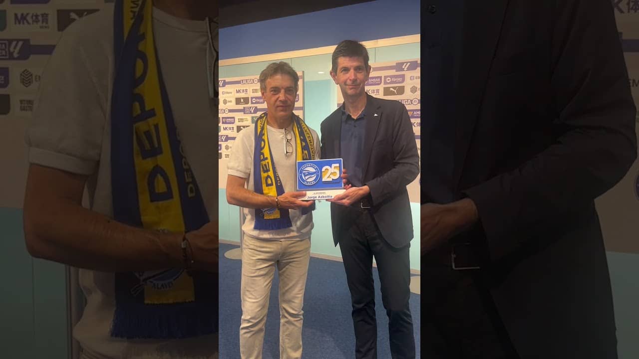 Que cuando menciones Dortmund, tu cabeza se vaya a Vitoria-Gasteiz 🟡🔵 #goazenglorioso