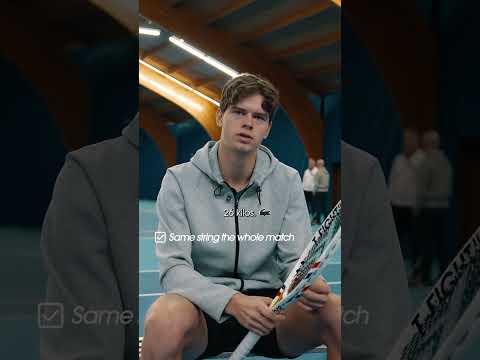 TECNIFIBRE | Alexander Blockx’s Simple String Setup ⚙️