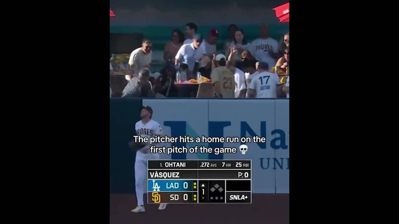OHTANI HOMERS ON THE FIRST PITCH 🚀