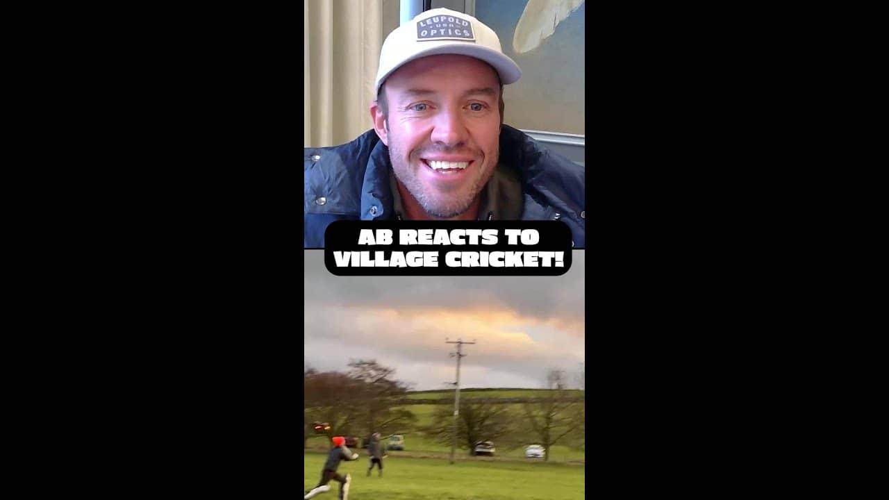 AB reacts to village cricket! 🤣