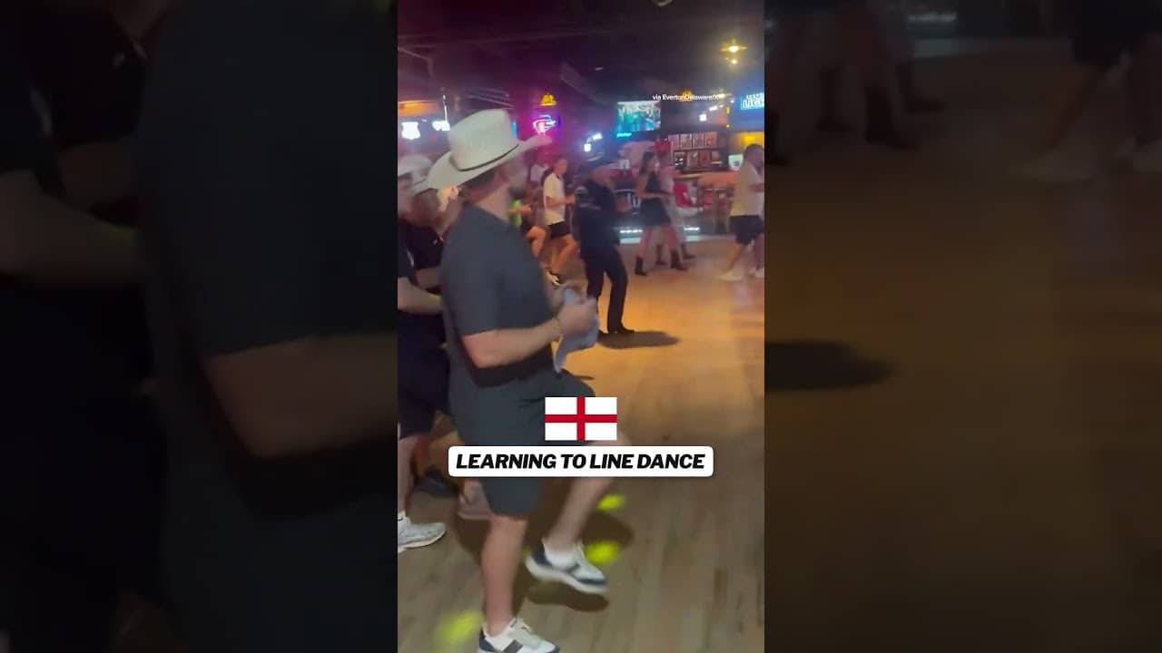 England fans have taken over Dallas 🏴󠁧󠁢󠁥󠁮󠁧󠁿 #worldcup #fifaworldcup