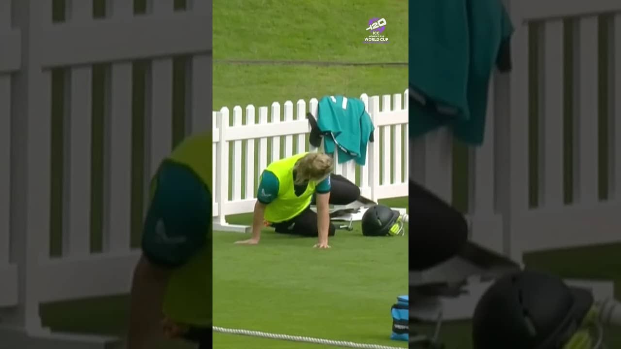 Innovative strokeplay from Juairiya Ferdous gets her a boundary 🤩