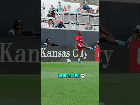 Temwa fr playing games out here 😭 #nwsl #soccer #funny #troll #kansascity