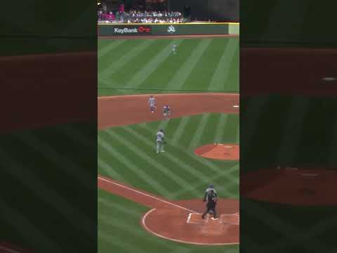Brett Baty comes charging in to make the play 😤 #mlb #mets #baseball #sports #highlights #mariners