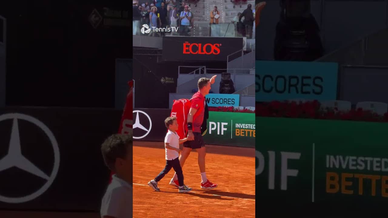 Bautista Agut's Emotional Madrid Farewell 🧡