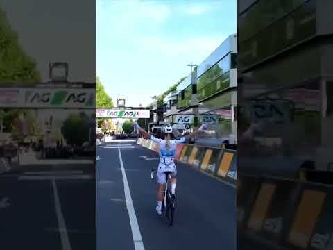 ‘It all starts with dreaming 💭’  Demi Vollering’s third win in Liege was an emotional one 🥹