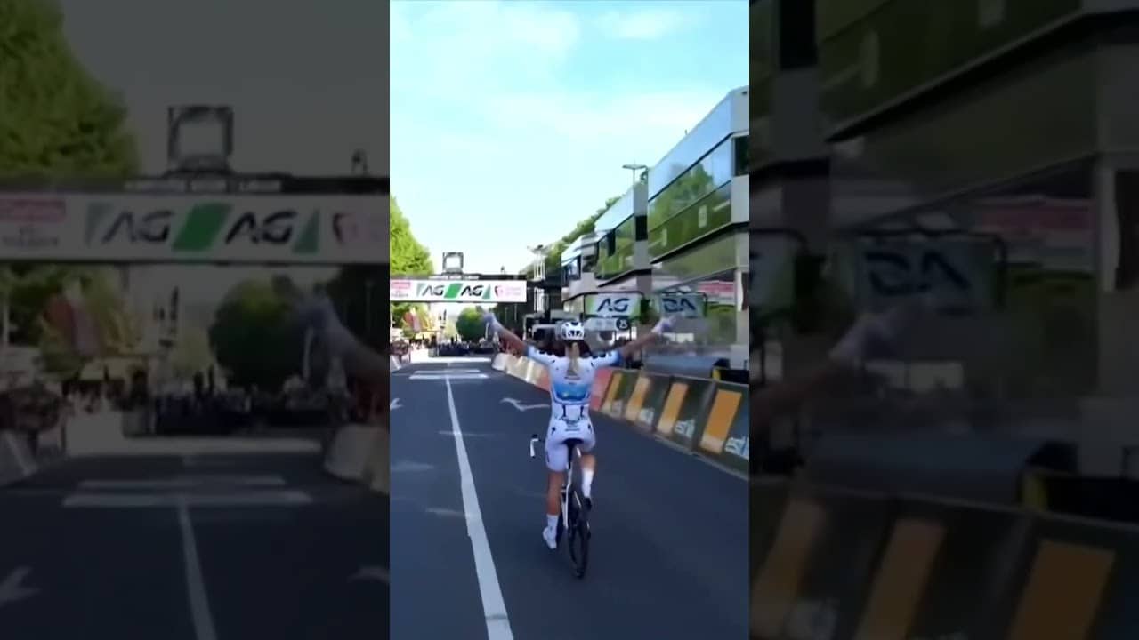 ‘It all starts with dreaming 💭’  Demi Vollering’s third win in Liege was an emotional one 🥹