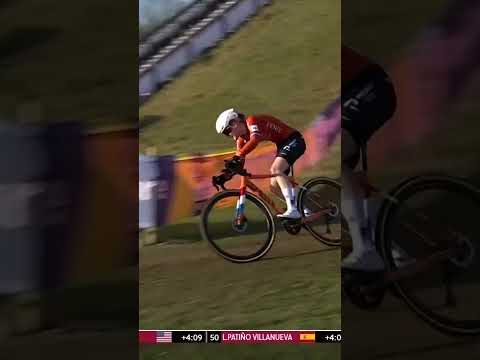 Puck Pieterse wins a thriller in Hoogerheide 😮 It’s the from two for the home hero this weekend 🙌