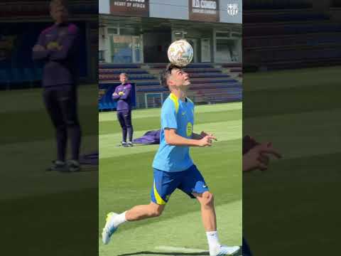 Pedri's secret talent 🤹😂 #fcbarcelona #football #pedri #shorts