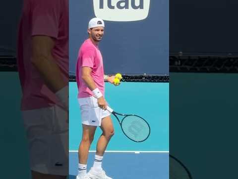 Dimitrov testing the P98 in Miami 👀 #tennisracket