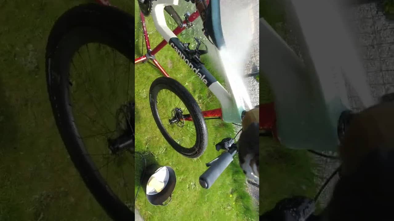 SPECIAL BIKE WASH for the SCALPEL LAB71 🧼 #shorts