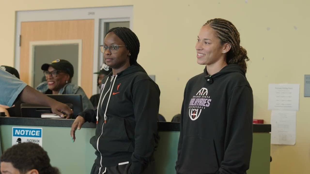 Veronica Burton and Wallo267 visit Bay Area Juvenile Justice Centers as part of R.I.S.E.