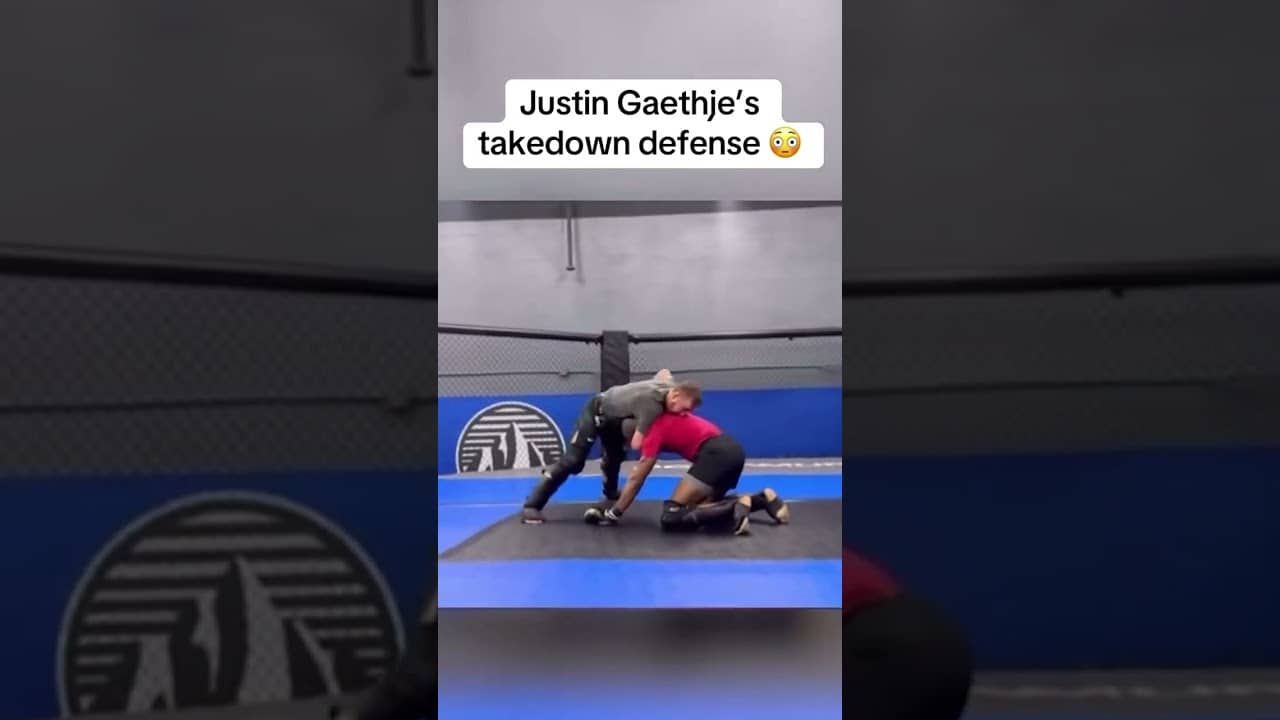 Justin Gaethje's athleticism is different 🤯 (via @justingaethje_/TT)