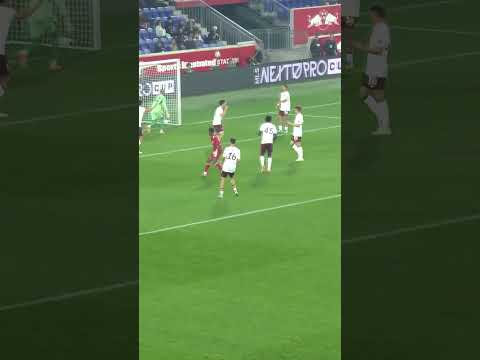 FLORES CLEARS THE LINE 🛑